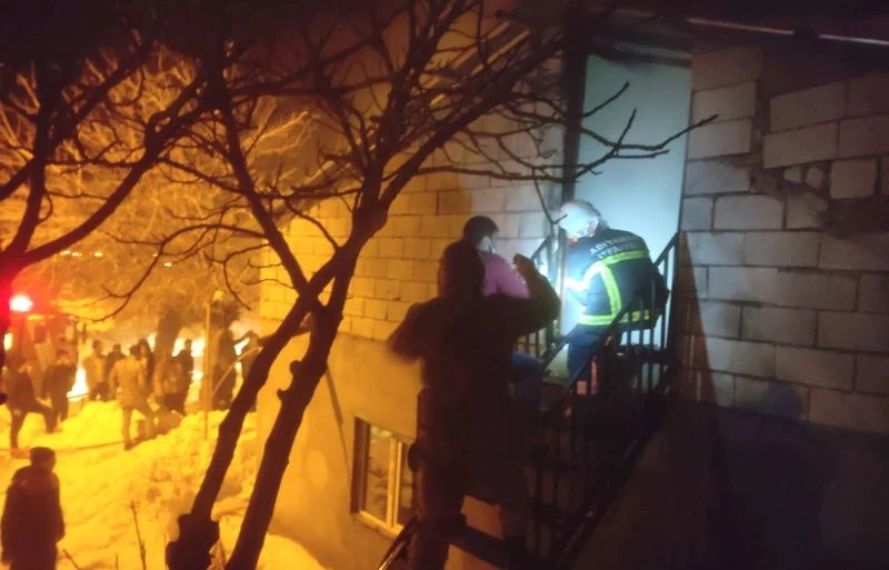 Alev alan tütünler küle döndü
