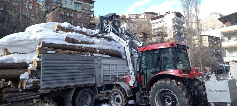 Bir ay sonra ekmek teknesi kamyonuna kavuşmanın mutluluğunu yaşadı
