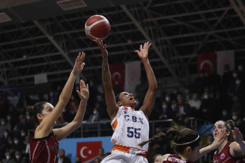 Çukurova Basketbol Avrupa’da adını son 16’ya yazdırdı