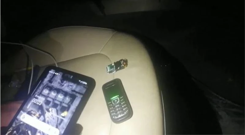 Ehliyet sınavı için kopya düzeneği hazırladılar, polise yakalandılar
