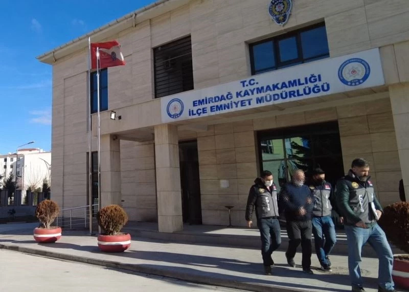 Uyuşturucu satıcısının ilginç yöntemi
