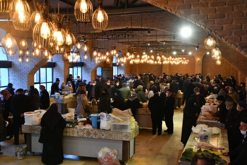 Ladik’in lezzetleri bu pazarda
