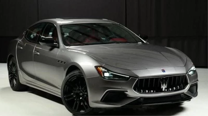 İcradan yarı fiyatına satılık Maserati
