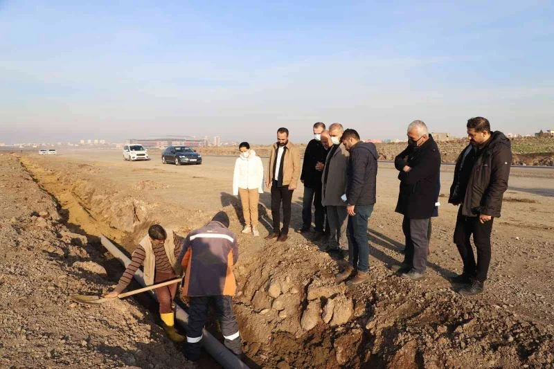 Diyarbakır’da 2 milyon maliyetli içme suyu şebeke döşeme çalışmaları sürüyor
