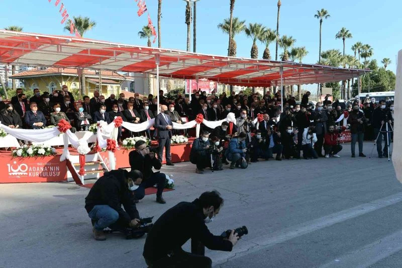 Vizör arkasında zorlu mesai
