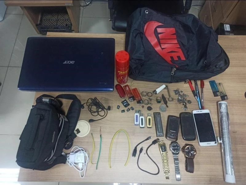 Hırsızı; şüpheli hareketleri ele verdi
