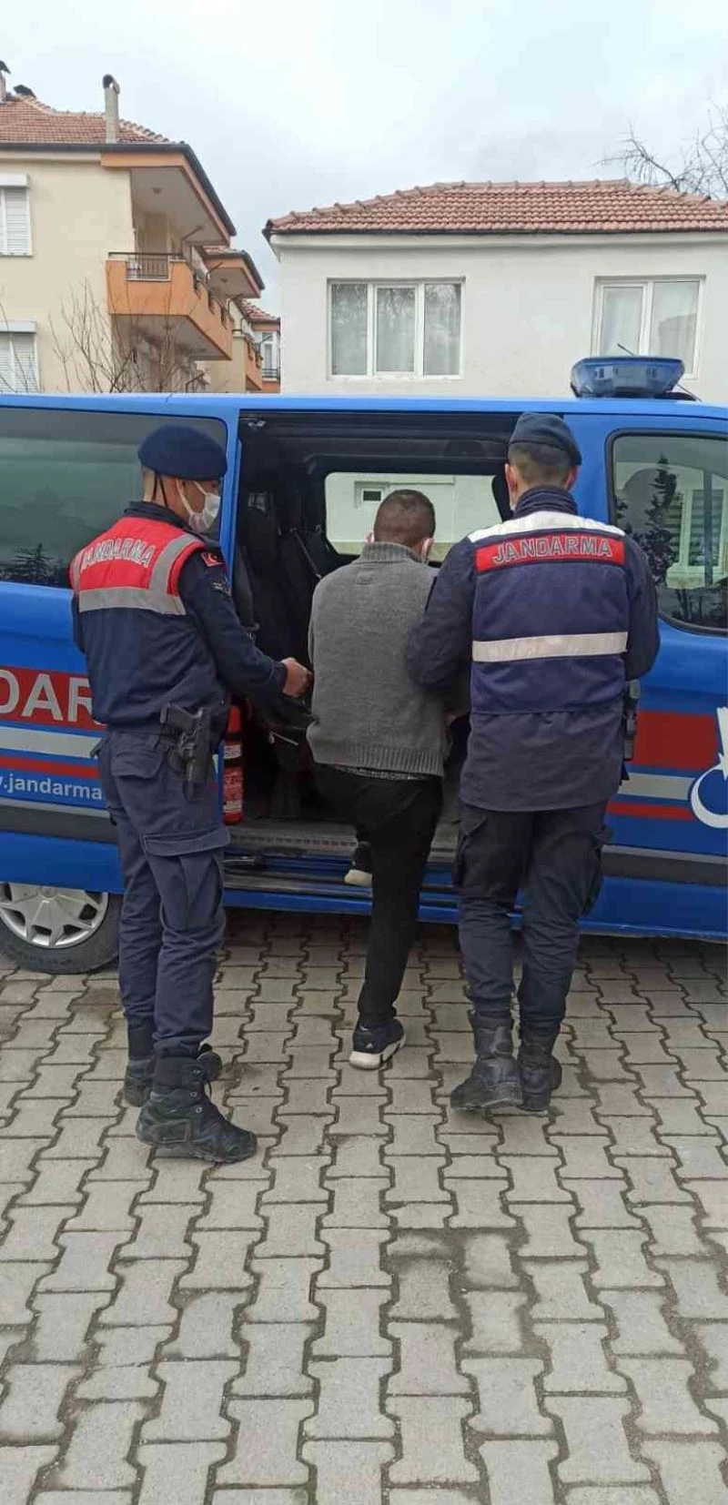 Eski çalıştığı işyerinden 14 bin TL değerinde dökme demir çaldı
