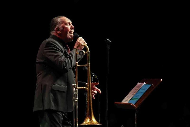 Fatih Erkoç’un konseri İş Sanat’ın video paylaşım platformu kanalında yayınlanacak
