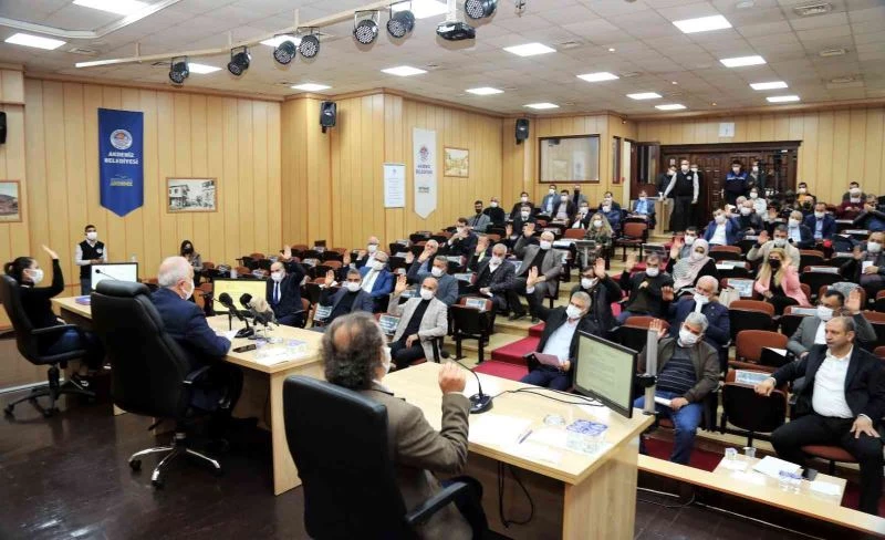 Akdeniz Belediyesinden muhtarlara 500 liralık fatura desteği
