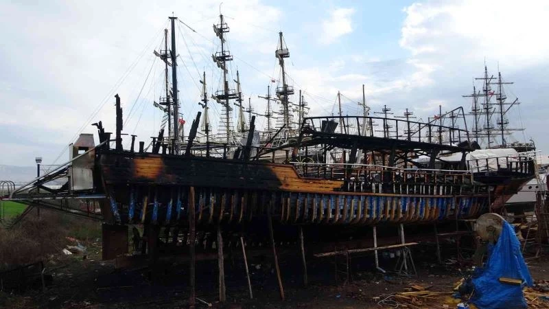 Tekne yangınının boyutu gün ağarınca ortaya çıktı
