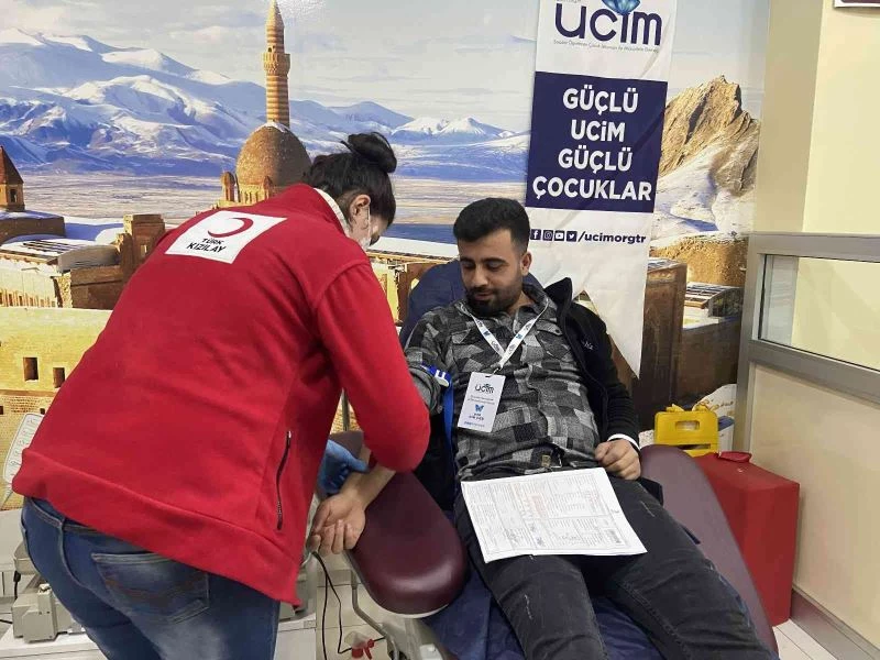 UCİM Ağrı gönüllüleri Kızılay’a destek için bir araya geldi
