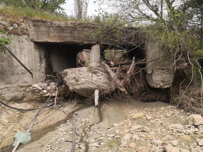 Hasar gören menfez yenilendi
