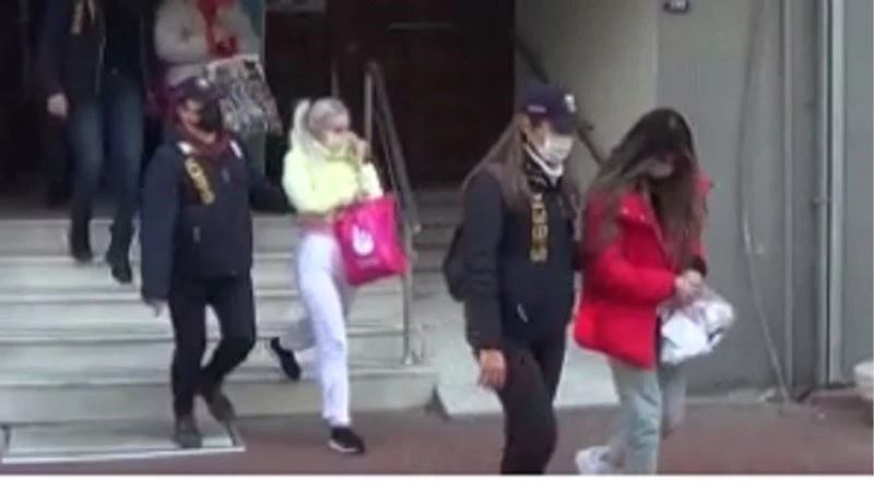 Sosyal medya fenomenleri Simge Barankoğlu ve Yeşim Aydın serbest bırakıldı
