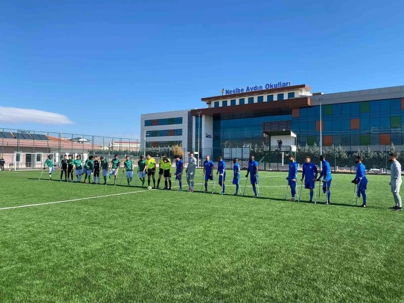 Şahinbey ampute liderlik koltuğunda
