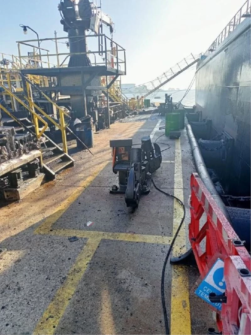 Tüpraş limanında çevre felaketi
