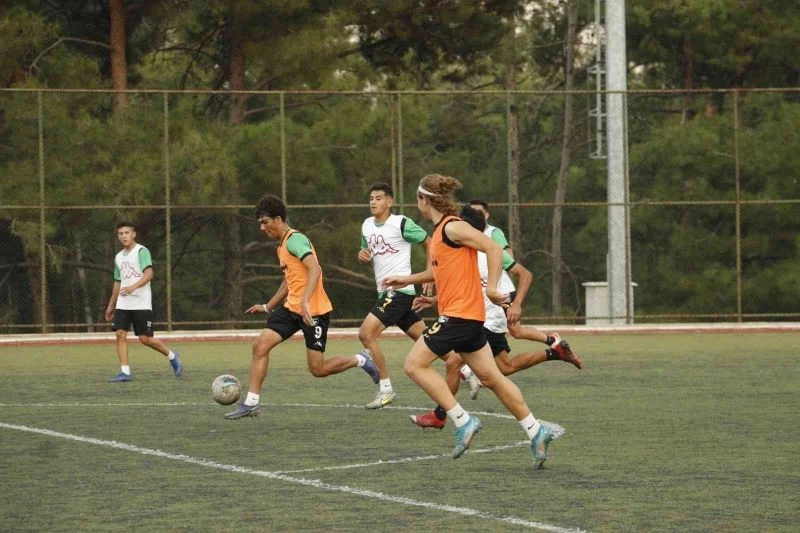 Genç horozlar, Tuzlaspor maçından 3 puan bekliyor
