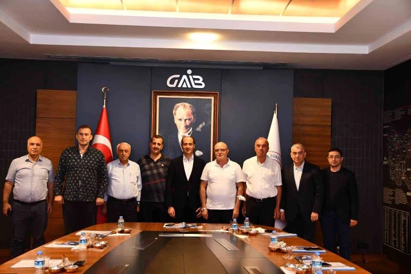 Kuru meyve ihracatçıları Paris yolcusu
