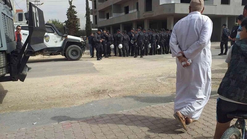Mardin’de Tedaş ekiplerine saldırı: Köylüler aracı ateşe verdi
