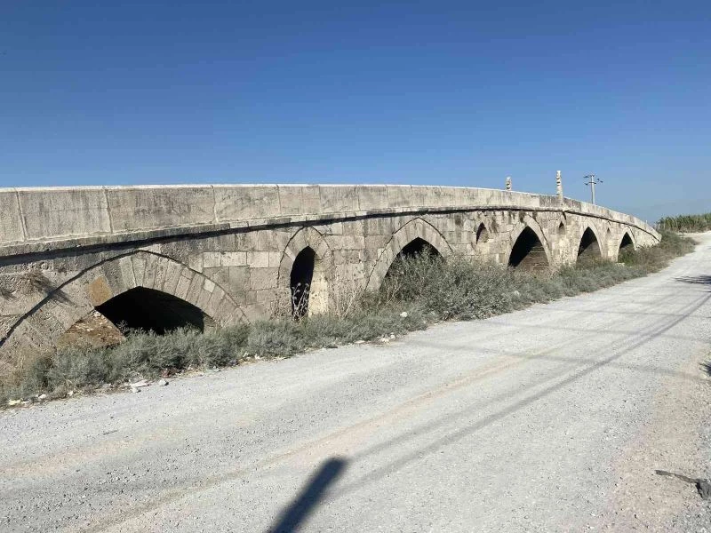 500 yıllık tarihi köprü ilk günkü gibi sapasağlam duruyor
