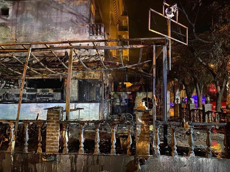 Kira zammına, oteli yakarak cevap verdi
