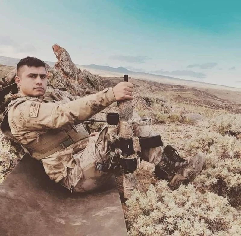 Şehidin kız kardeşi: 