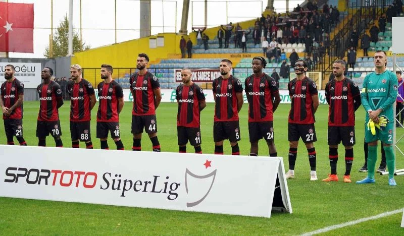 Andrea Pirlo’dan kadroda 3 değişiklik
