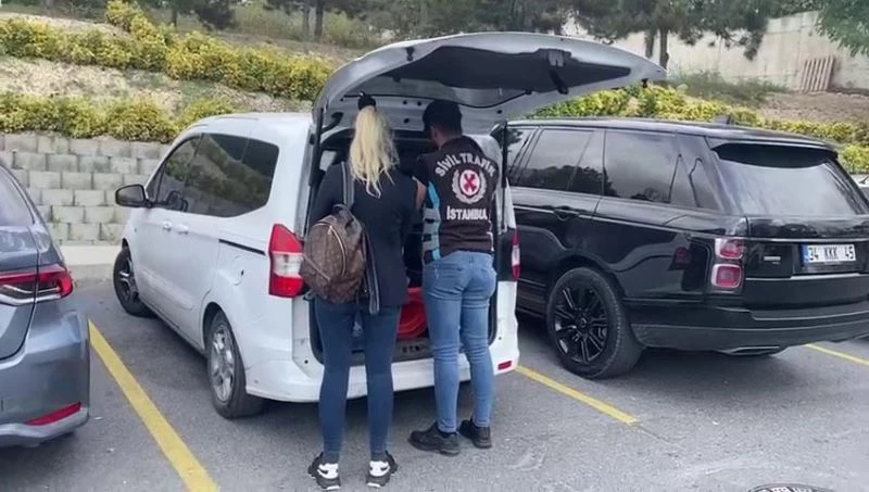 Başakşehir’de ’dirft’ yapan sürücünün ehliyeti iptal edildi
