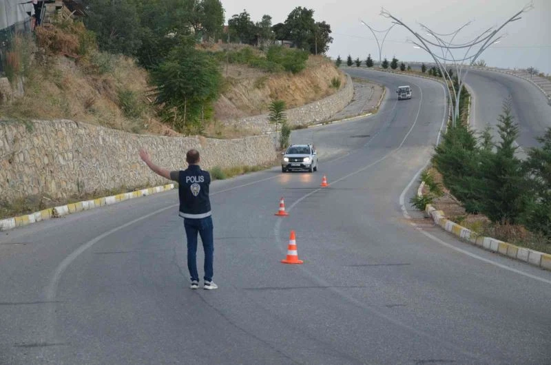 Uşak’ta bin 528 araç sürücüsüne para cezası kesildi
