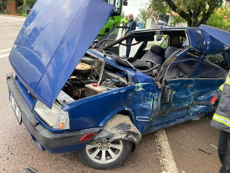 Karı kocayı feci kaza ayırdı
