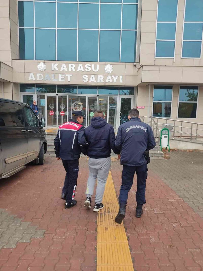 20 yıl hapis cezası vardı, kimlik kontrolünde yakalandı
