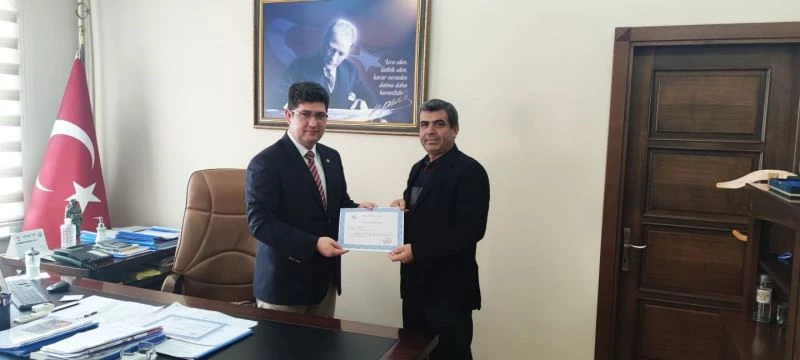 Kaymakam Büyükköse, milli eğitim çalışanlarını ödüllendirdi
