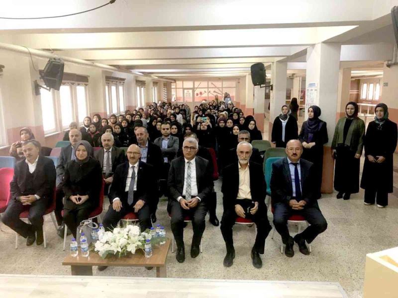 Sivas’ta imam hatip okullarının kuruluşu kutlandı
