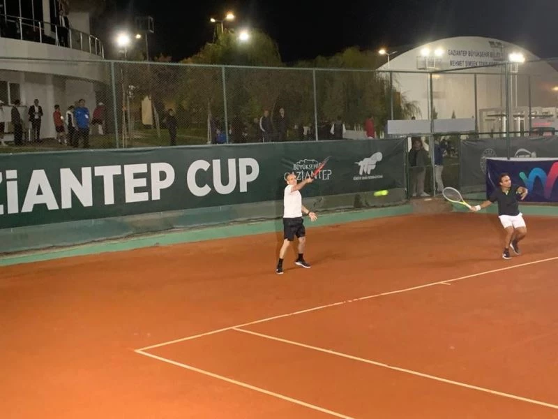 Mehmet Şimşek Tenis Kompleksi açılışı yapıldı
