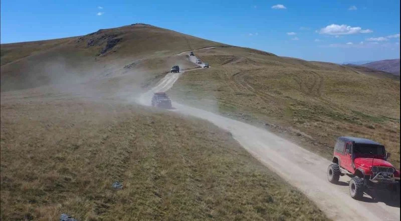 Off-Road tutkunlarından Giresun yaylalarında sonbahar safarisi
