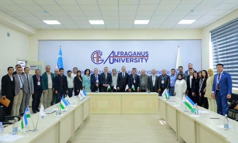 NEÜ, Özbekistan’da uluslararası kongre gerçekleştirerek iş birliklerine imza attı
