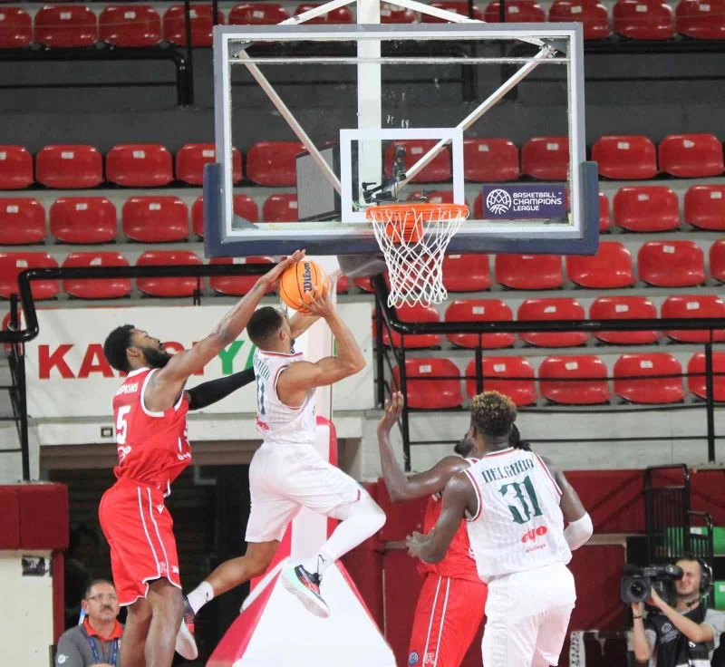 Basketbol Şampiyonlar Ligi: Pınar Karşıyaka: 83 - Reggio Emilia: 76
