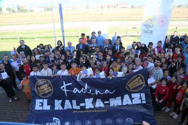 Cumhuriyet coşkusu Gölcük’te spor şölenine dönüştü
