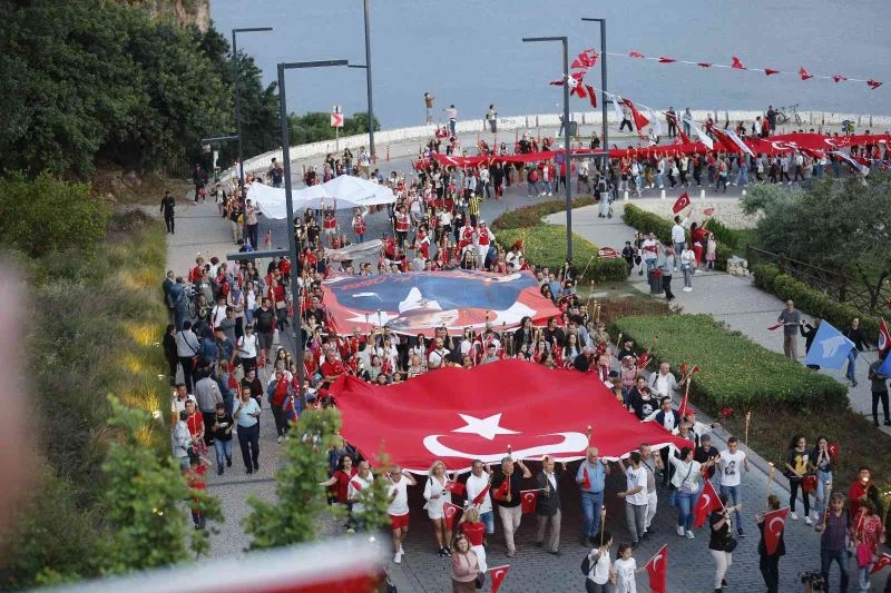 Büyükşehir Cumhuriyet’in 99. yılını  Fener Alayı ve Sefo konseri düzenlenecek
