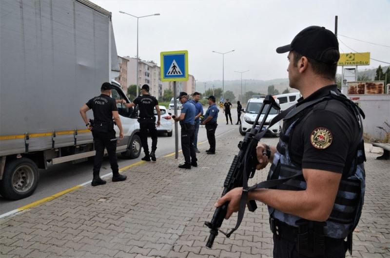 Türkiye Huzur Güven Uygulamaları’nda aranan bin 270 şahıs yakalandı
