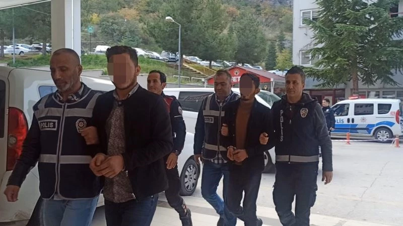 Amasya polisinden telefon dolandırıcılarının ‘beyin takımı’na operasyon: 5 tutuklama
