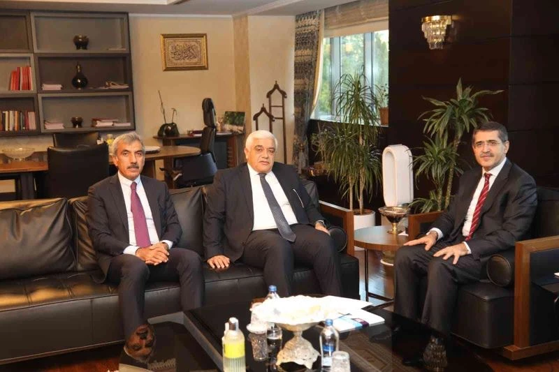 Kilis milletvekilleri, Şenel ile görüştü
