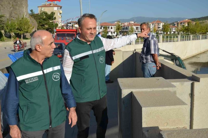 DSİ Genel Müdürü Akça, Kızılırmak’taki çalışmaları inceledi
