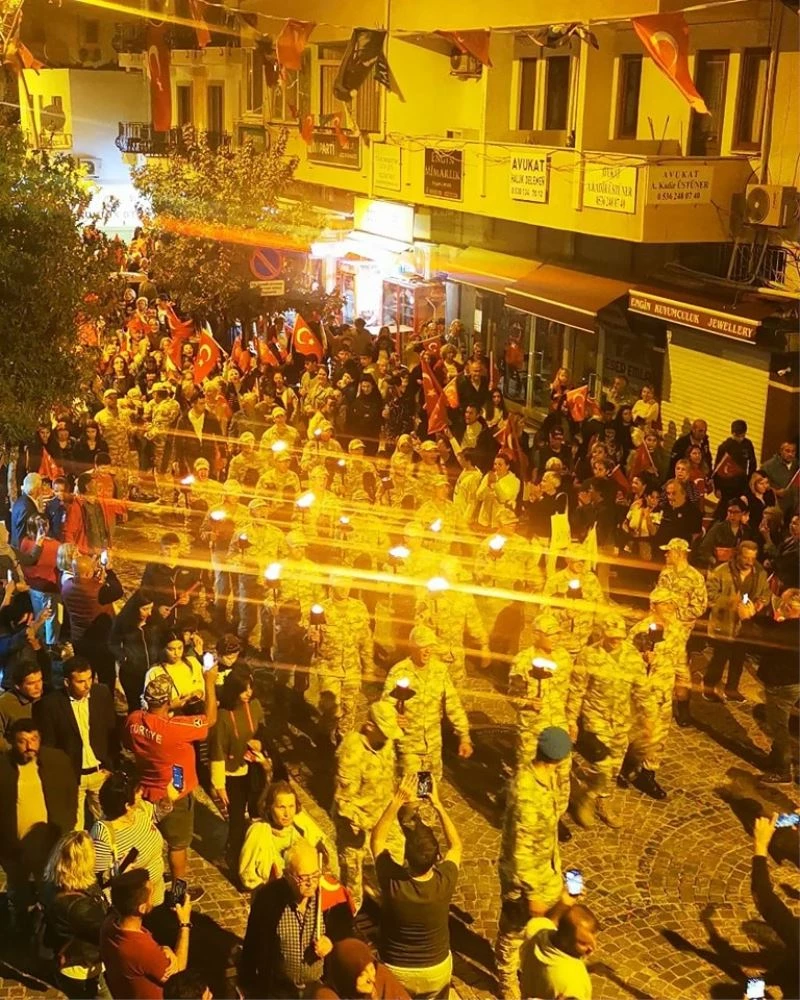 Datça’da 29 Ekim dolayısıyla fener alayı ve konser düzenlendi
