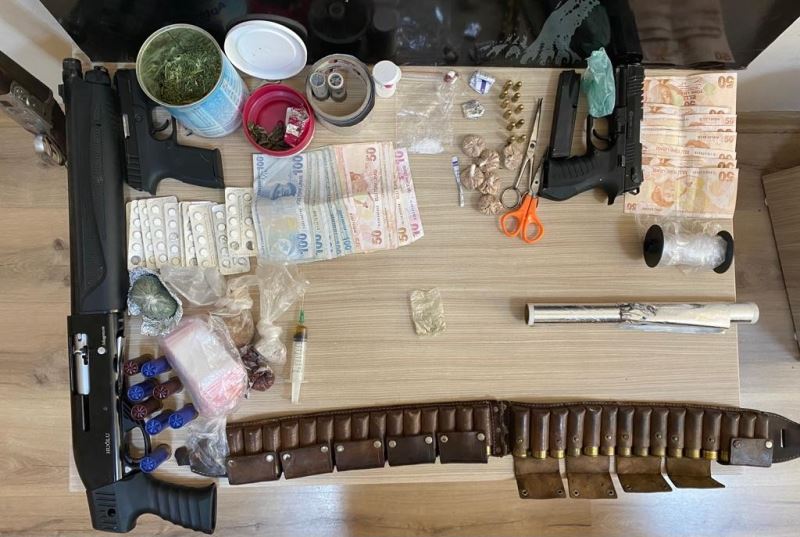 Ceyhan’da uyuşturucu operasyonu: 18 gözaltı
