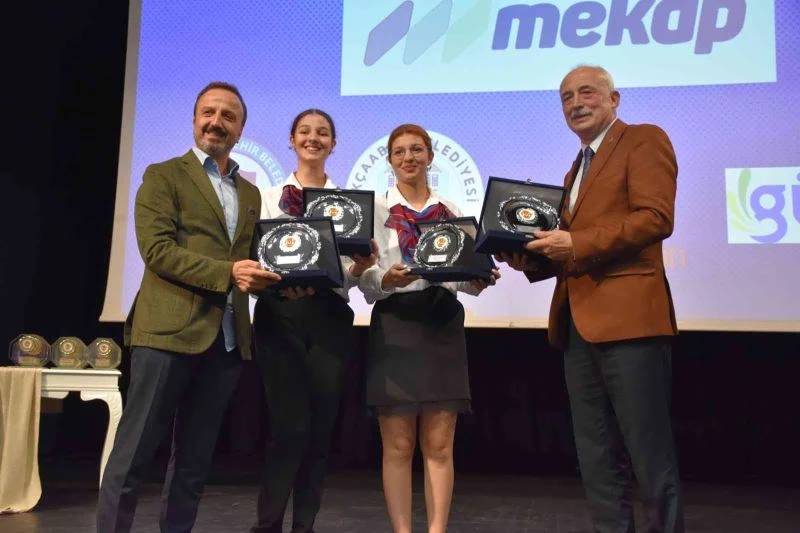 İmperial Hastanesi yöneticilerine “Yılın Girişimci işadamları” ödülleri verildi
