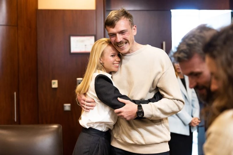 Ukrayna First Lady’si Zelenska esir takasında kurtarılan Azov komutanlarıyla İstanbul’da bir araya geldi
