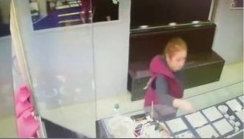 Ataşehir’de iş arkadaşının kolyesini çalan kadın yakalandı
