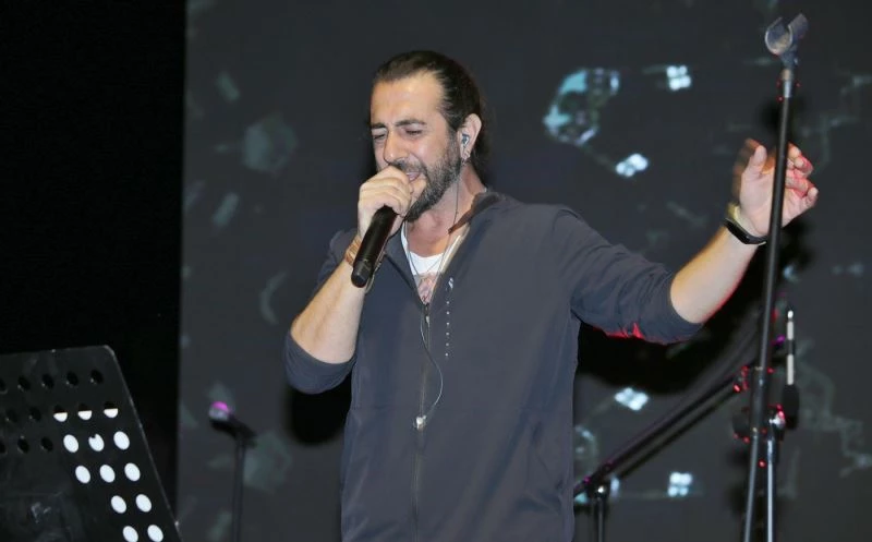 Üniversite öğrencileri Deniz Tarman ile coştu
