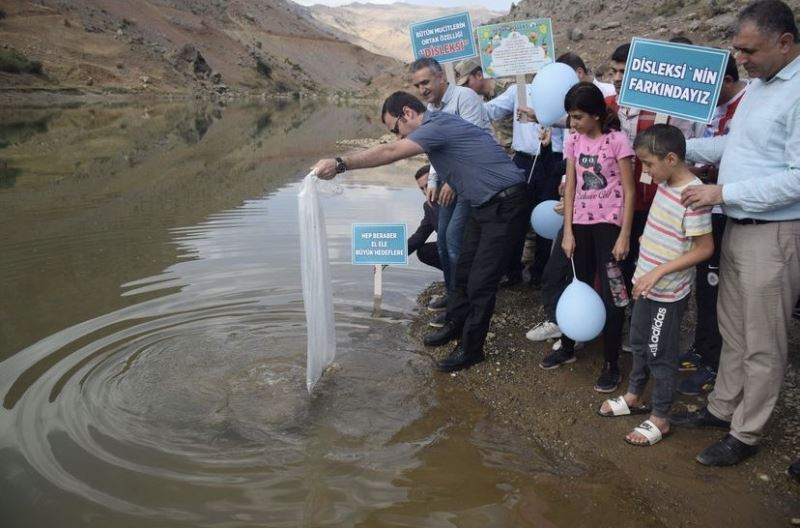 Garzan Barajı ve Çayı’na 750 bin adet balık salındı
