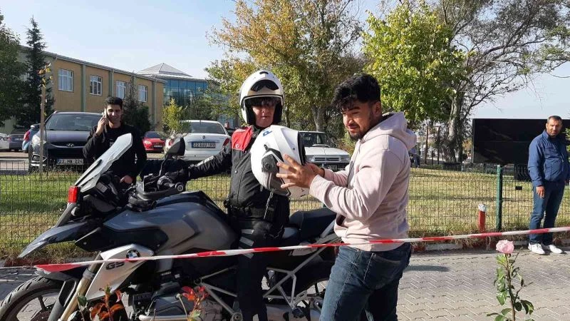 Sınava geç kalan adayın imdadına Yunus ekipleri yetişti
